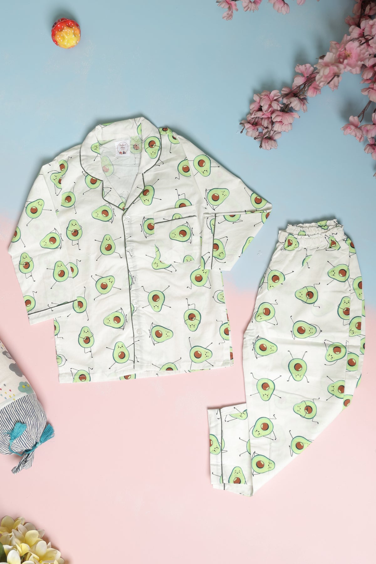 Avo-Cuddle Night Suit